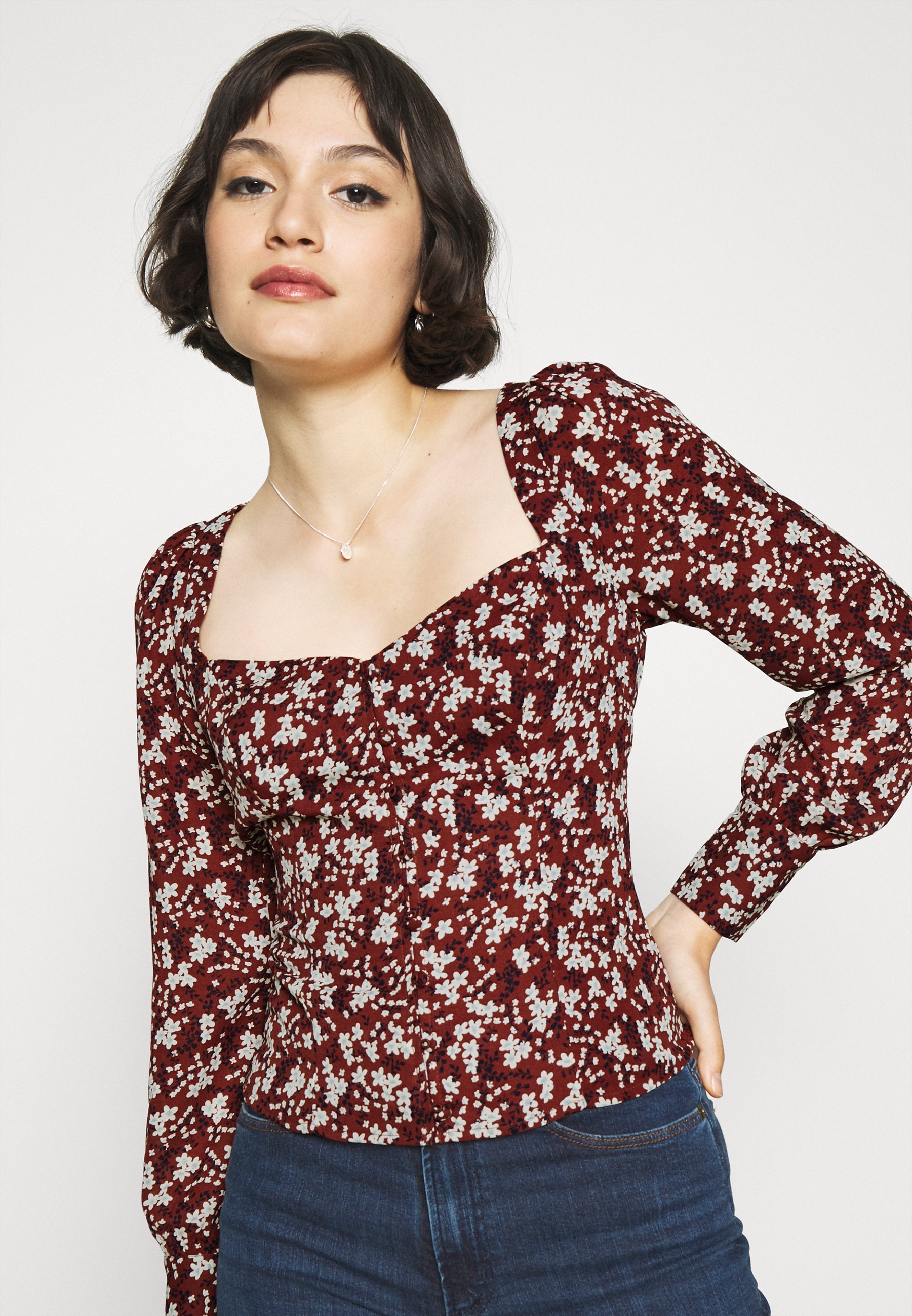 Abercrombie \u0026 Fitch BUTTON V NECK 