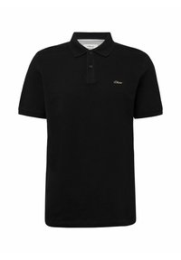 Schwarzes Polohemd aus Baumwolle, mit einem Kragen mit drei Knöpfen, kurzen Ärmeln und einem kleinen goldenen Logo auf der linken Brust.