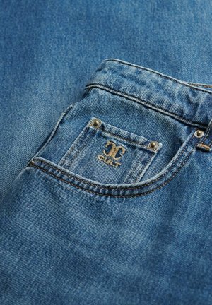 Superdry & Co, SUPERDRY MID RISE BAGGY JEANS.. - Jean baggy - mid blue vintage wash