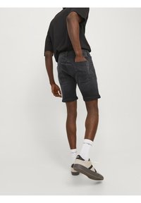 Jack & Jones Shorts di jeans - black denim