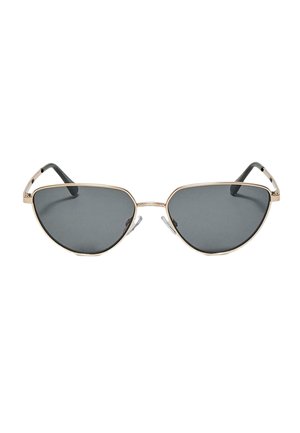 Lunettes de soleil en forme d'œil de chat avec une fine monture en métal doré et des verres gris foncé, embouts de branches noirs et plaquettes de nez réglables.