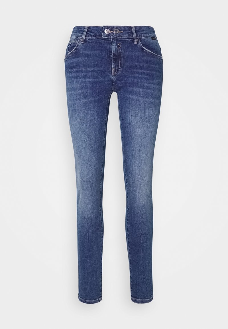 Vaqueros skinny azul oscuro de denim, con un diseño clásico de cinco bolsillos, cierre de cremallera y pasadores para cinturón; textura ligeramente desgastada.