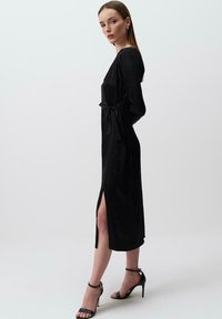 Jimmy Key MIDI WITH SLITS - Jurk - black