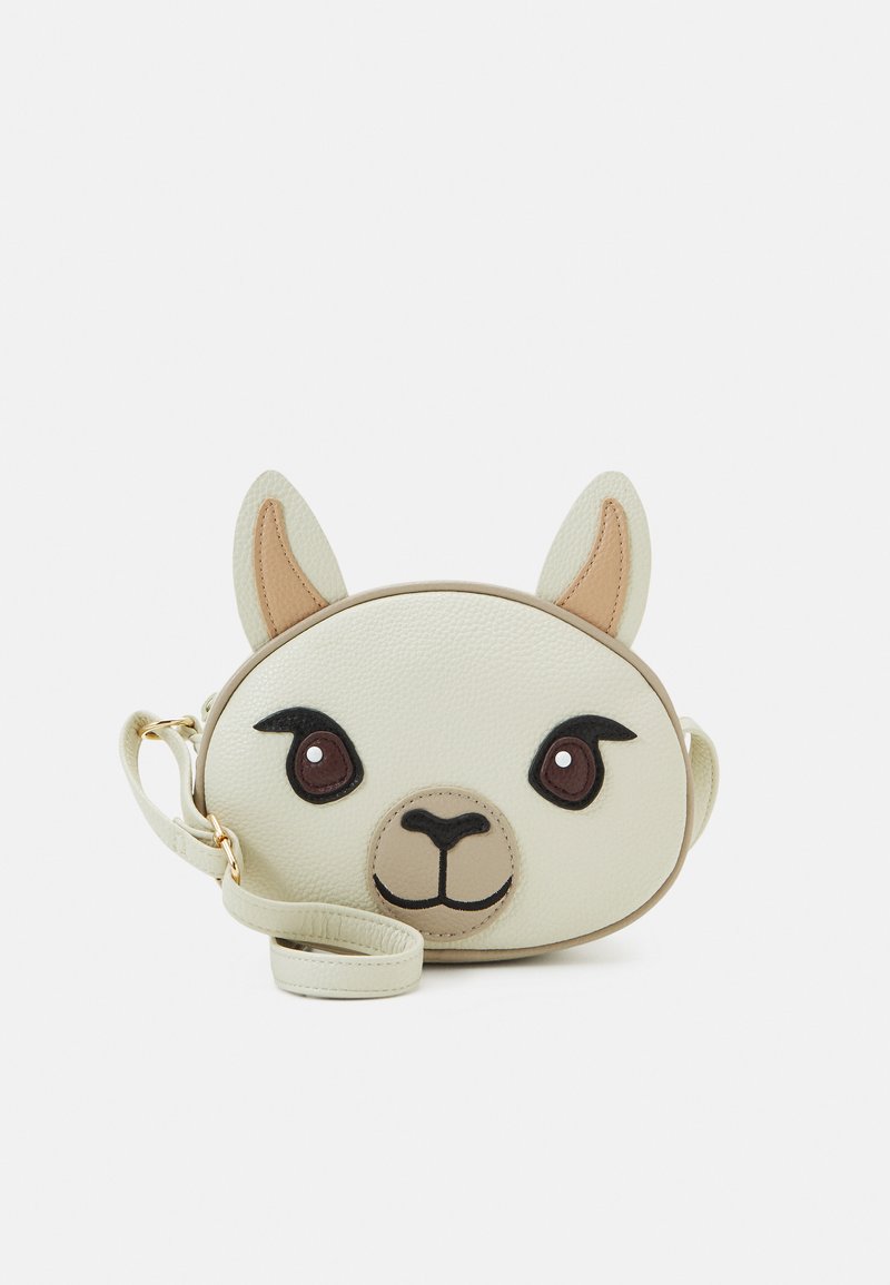 Bílá taška přes rameno z umělé kůže ve tvaru lamy, která má vyšívané detaily obličeje, špičaté uši a odnímatelný popruh.