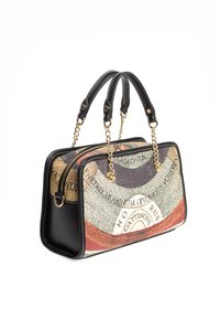 Sac à main en cuir noir avec un devant en textile à motifs, présentant des couleurs vives, des accessoires en or, des poignées doubles et une fermeture zippée.