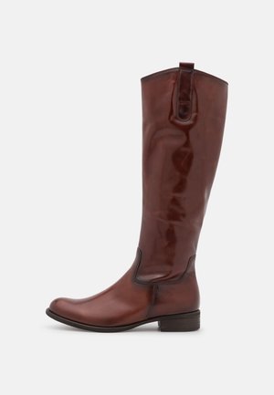 Boots - brown