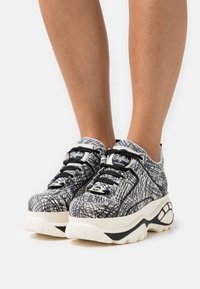 Buffalo London Sapatilhas - grey