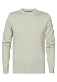 Maglione grigio chiaro a girocollo realizzato in morbido tessuto a maglia. Ha maniche lunghe e polsini e orlo a costine. Design minimalista senza motivi.