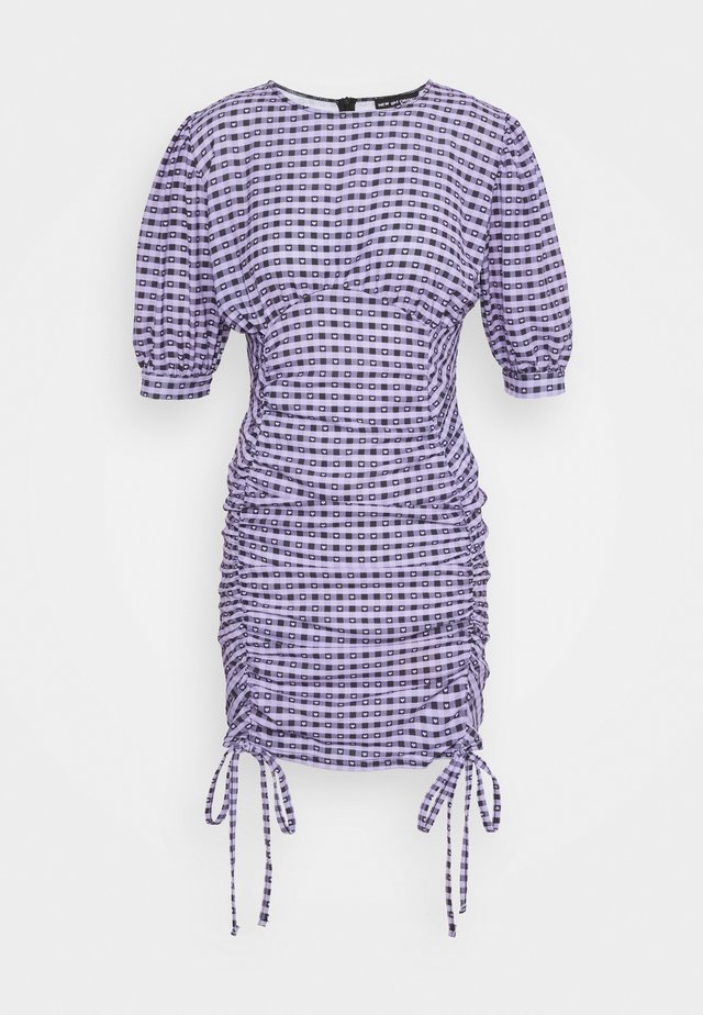 GINGHAM RUCHED MINI DRESS - Etuikjoler - purple