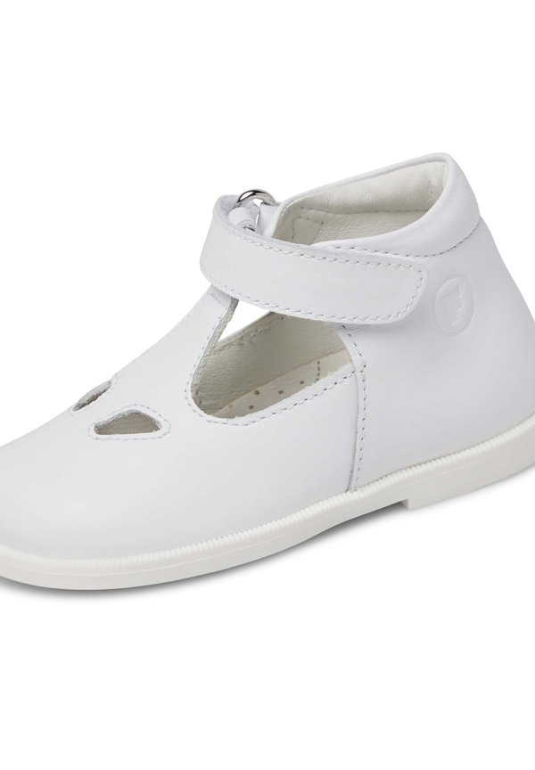 COUTE – Lauflernschuh – weiß