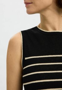 Selected Femme Top - black