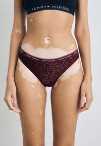 Tommy Hilfiger 3 PACK - Slip - desert sky/deep rouge/white