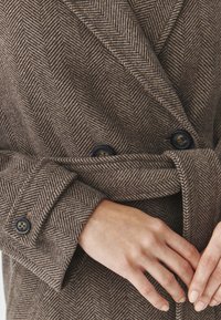 TATUUM TEA - Cappotto classico - light brown