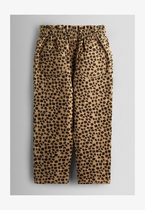 Puha anyagból készült leopárdmintás nadrág, elasztikus derékkal, két kerek zsebbel és egyenes lábakkal. Színösszeállítás: bézs és fekete.