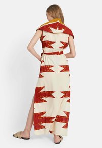 Be Sunset BIRON - Rannatarvikud - red
