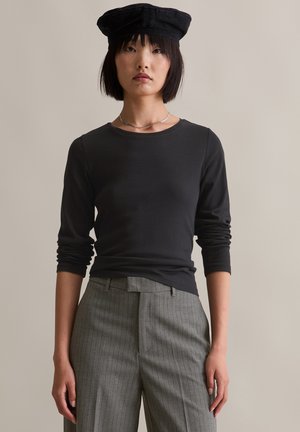 ROUNDNECK - Maglietta a manica lunga - black