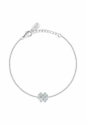 Bracelet chaîne en argent avec un pendentif trèfle à quatre feuilles présentant trois feuilles texturées et une feuille lisse, et une petite étiquette portant la mention « LAPETITE STORY ».