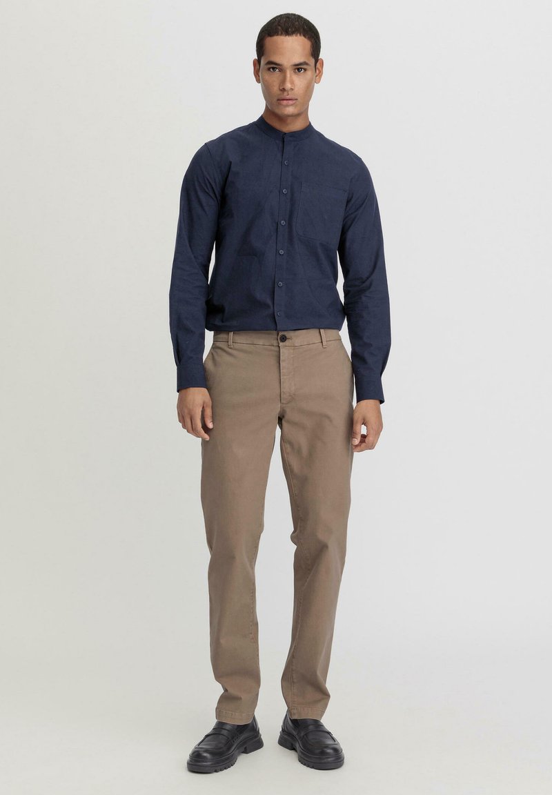 hessnatur Chino - lehm