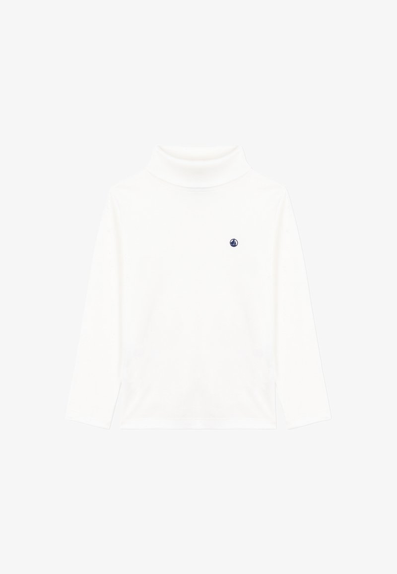 Weißes Langarm-Turtleneck-Shirt aus weichem Stoff, mit einem kleinen navy Logo auf der linken Brustseite und einem enganliegenden Kragen.