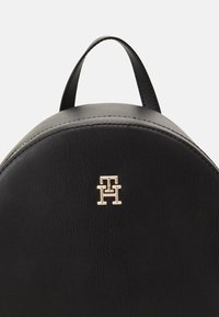 Tommy Hilfiger MONOTYPE BACKPACK - Zaino - black