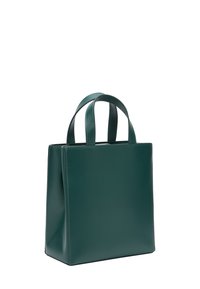 Prostokątna zielona torba na ramię ze skóry z dwoma krótkimi uchwytami, gładką fakturą i czystymi liniami; bez widocznych elementów metalowych ani zdobień.