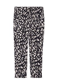 Zwart-wit gestreepte broek met een trekkoord in de taille, met een bladvormig design. Het materiaal lijkt zacht en heeft een relaxte pasvorm.