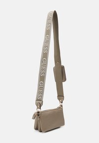 Guess LATONA MINI SET - Skuldertasker - pewter