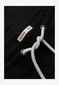 Geselecteerd, black