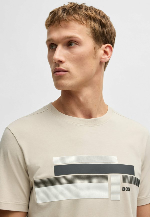 GLAMPING - Print T-shirt - open beige4