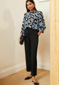Love & Roses REGULAR FIT - Camicetta - blue animal