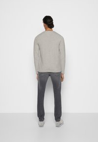 Tommy Hilfiger Pitkähihainen paita - grey