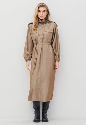 AVALON  - Hverdagskjole - camel