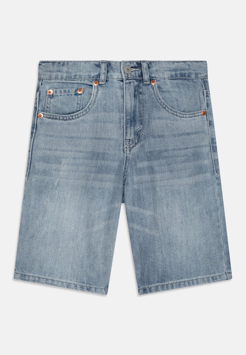Svetlomodré denim šortky s rovný strihom, piatimi vreckami, medenými nitmi a vyblednutou textúrou. Obsahujú zips a zapínanie na gombík.