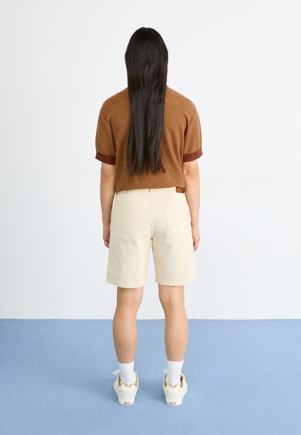 RIVER RANCH WORK - Shorts4