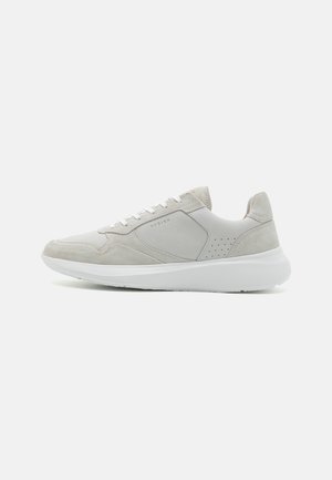 ROCKY ROAD WAVE - Trainers - ice