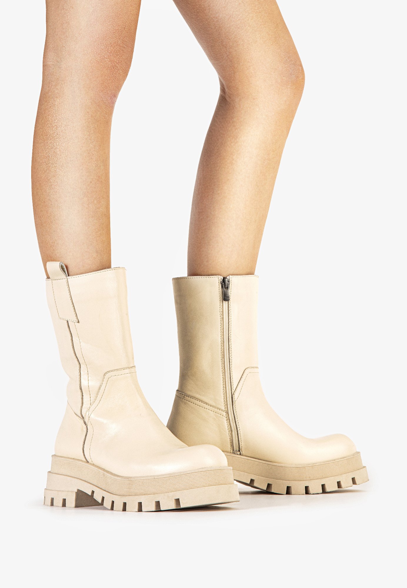 Inuovo Enkellaarsjes met plateauzool - off-white/crème - Zalando.nl