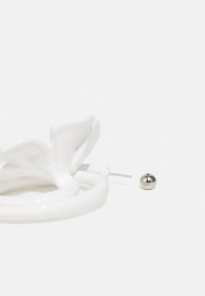 HUGO KREIT FLORAL TWIST - Σκουλαρίκια - white