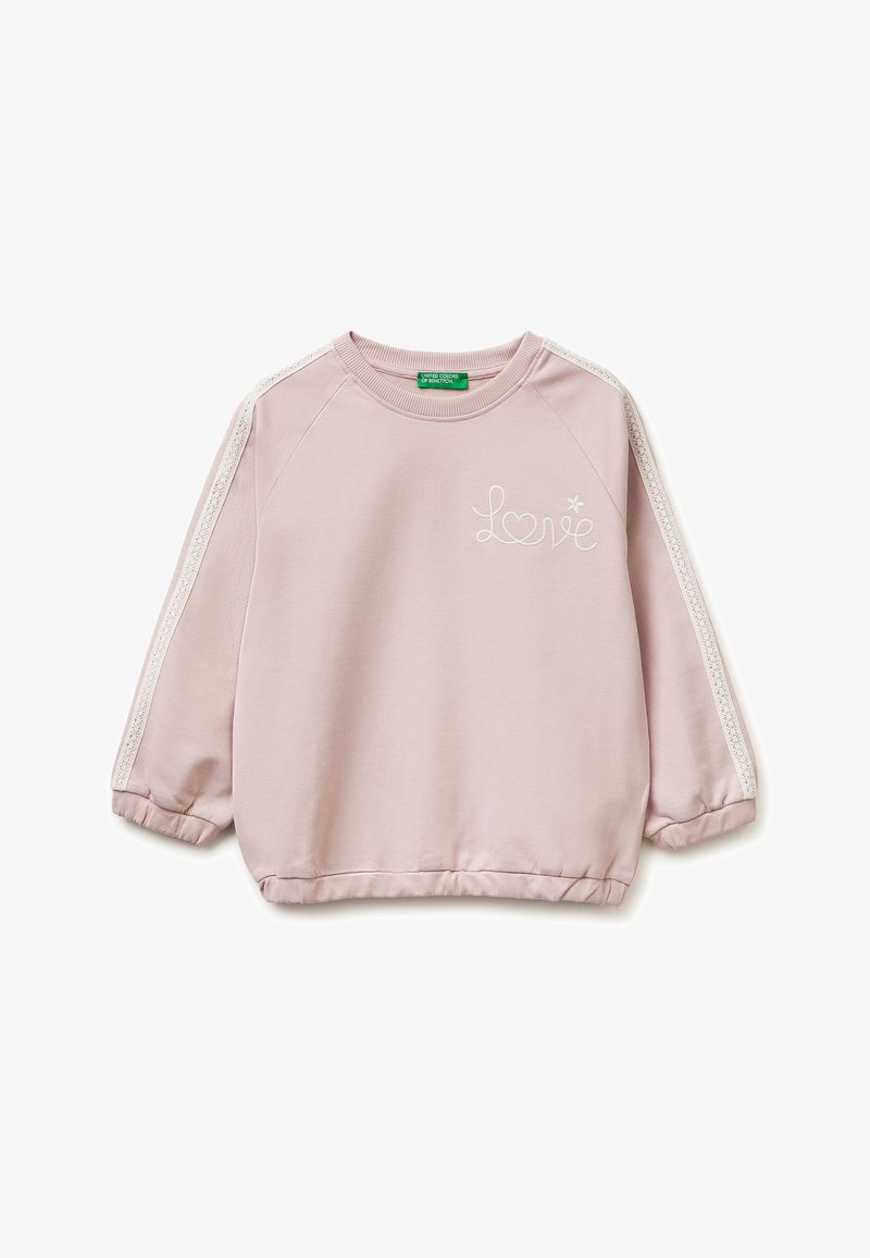 Sweat-shirt rose clair à manches longues avec poignets et ourlet élastiques, rayures en dentelle blanche sur les manches, et "Love" brodé sur la poitrine.