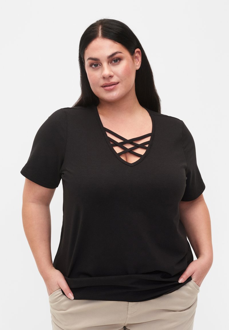 Zizzi WITH V-NECK AND CROSS DETAIL - T-shirt basic - black/nero ...