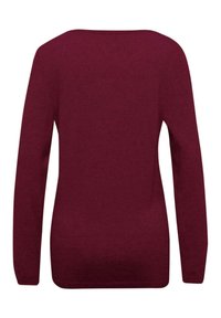 Burgunderfarbener, langärmeliger Strickpullover mit Rundhalsausschnitt und taillierter Silhouette, der durch seine glatte Textur und minimalistisches Design besticht.