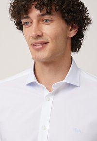 Harmont & Blaine CON COLLO FRANCESE - Camicia - bianco