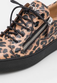 Giuseppe Zanotti Tenisky - brown