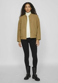 VILA Bomber jakna - gothic olive