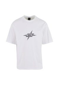 Hvid bomulds t-shirt med korte ærmer, der har et sort og sølv grafisk logo i midten, der viser et stjerneglimt design.