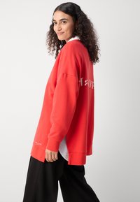 Marc O'Polo ROUND NECK - Sudadera - poppy red