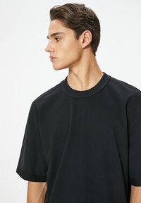 Koton T-shirts basic - black