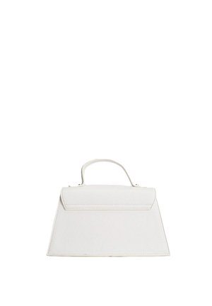 Borsa trapezoidale bianca con manico superiore e chiusura a patta, realizzata in pelle liscia o materiale similpelle, mostrata su sfondo bianco.