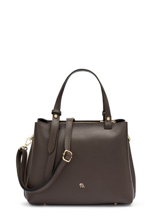 Bolso de mano de cuero marrón con un acabado texturizado, asas dobles, correa de hombro desmontable, hardware en tono dorado y cierre de cremallera.
