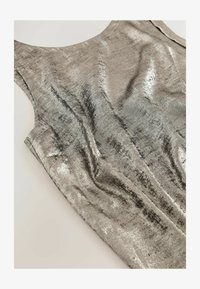 Valgt, champagne gold