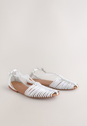 Next REGULAR FIT - FOREVER COMFORT TOE STRAPPY  - Sandále - white
